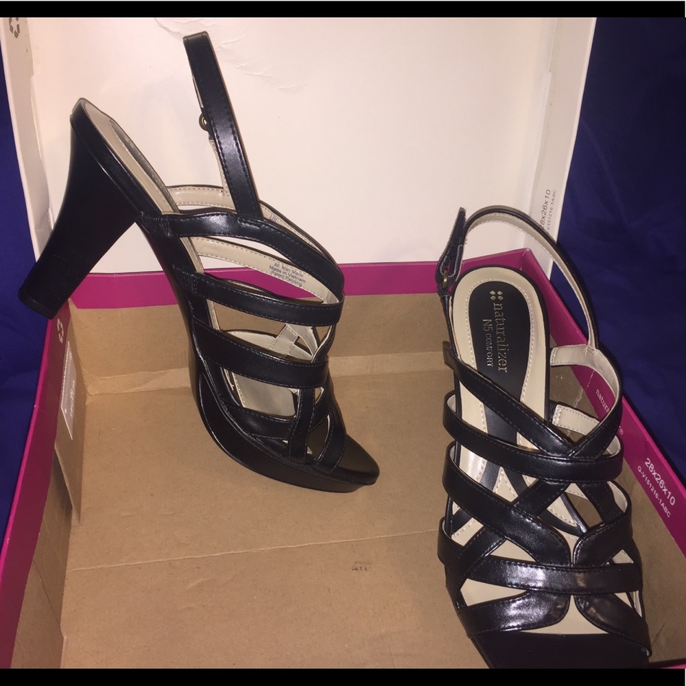 Black Heels (Sz 9)